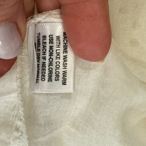 Jennifer & Grace Ivory Cotton Eyelet Ruffled Top Size M - Picture 8 of 8